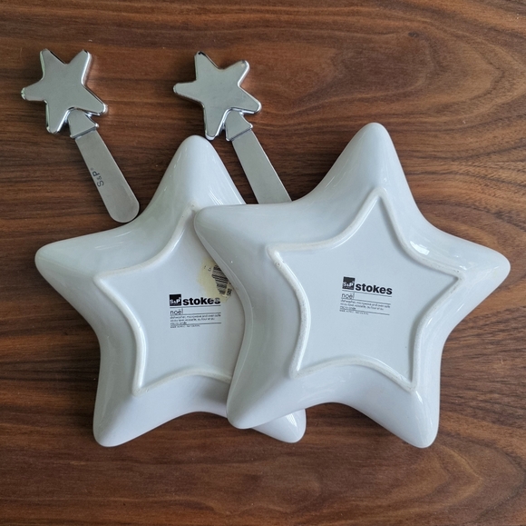 Stokes Star-Shaped Red Dishes And Serving Knives - Picture 2 of 3